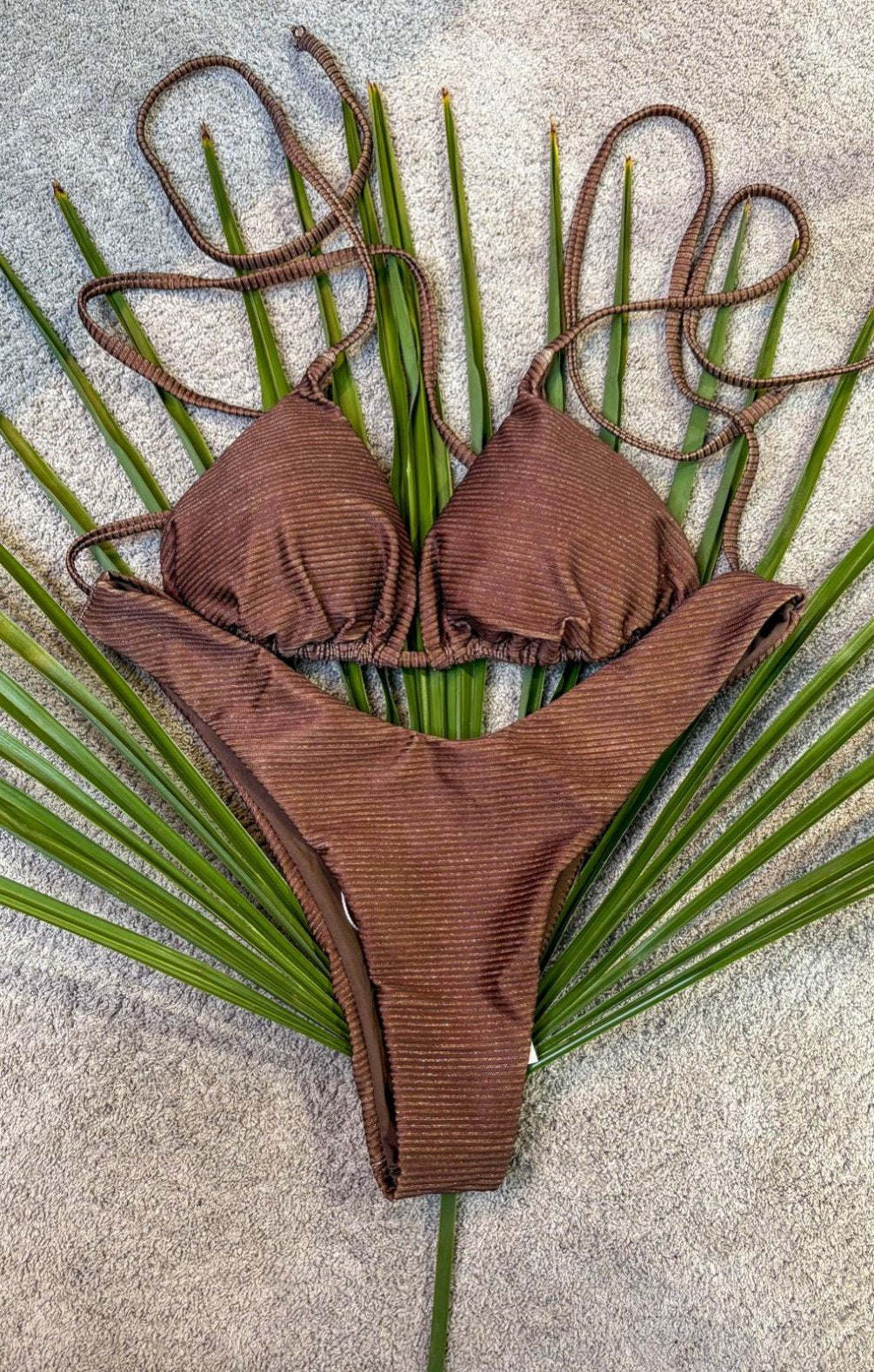 Bikini triangolo marrone lurex Mina