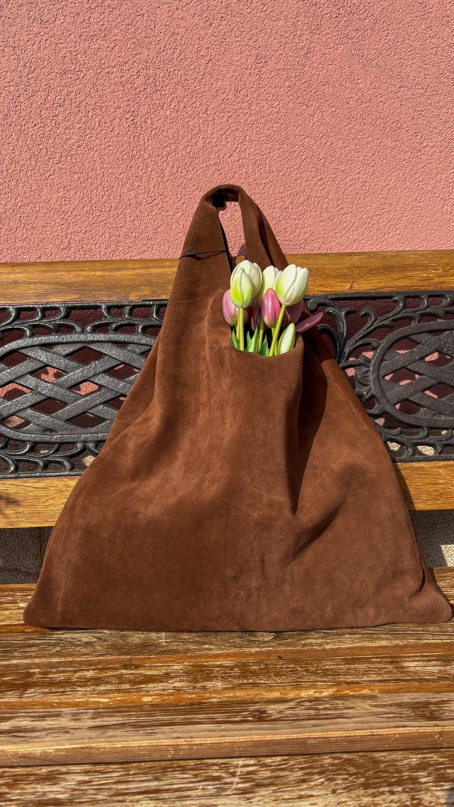 Borsa Hobo Morbida in Suede Chocolate con Pochette