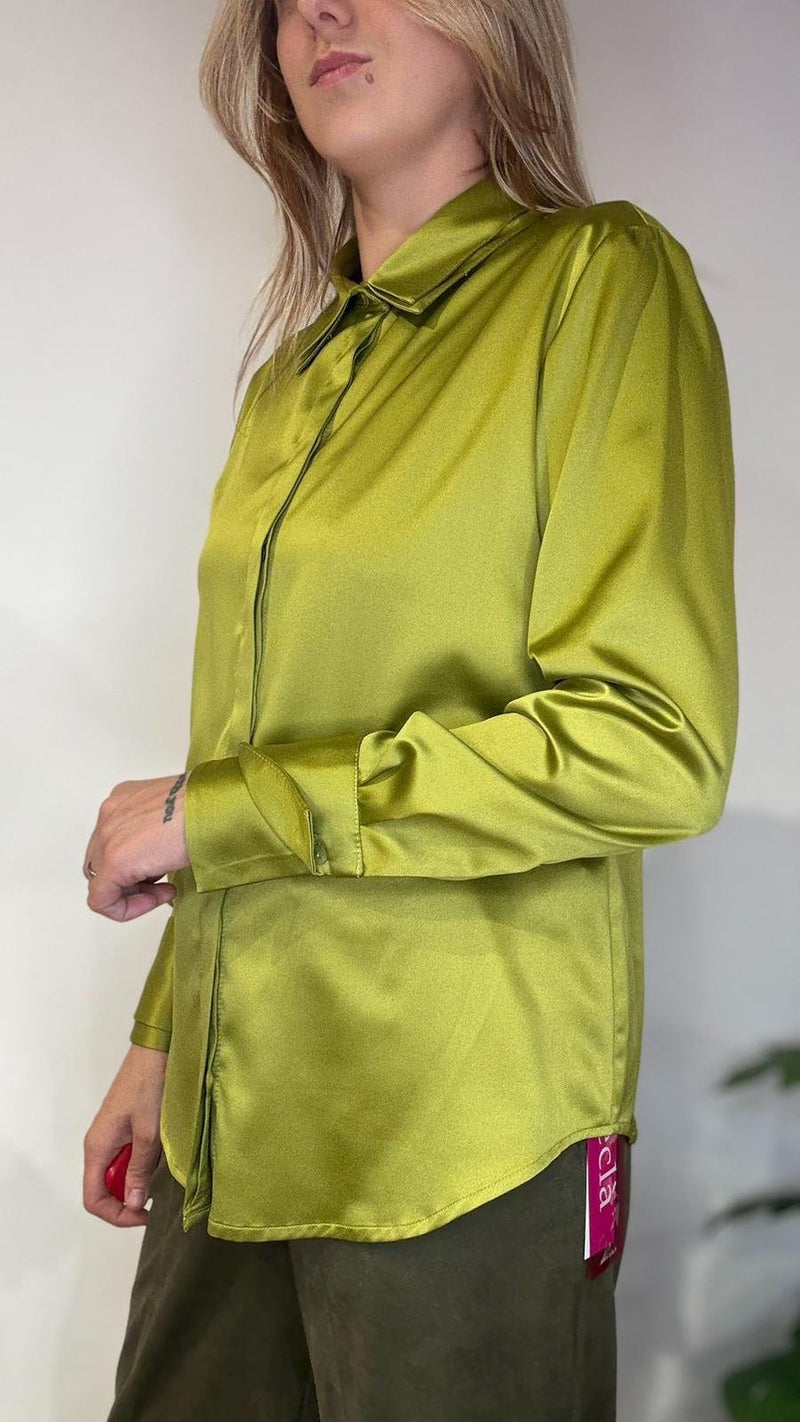 Camicia effetto seta verde vitaminico