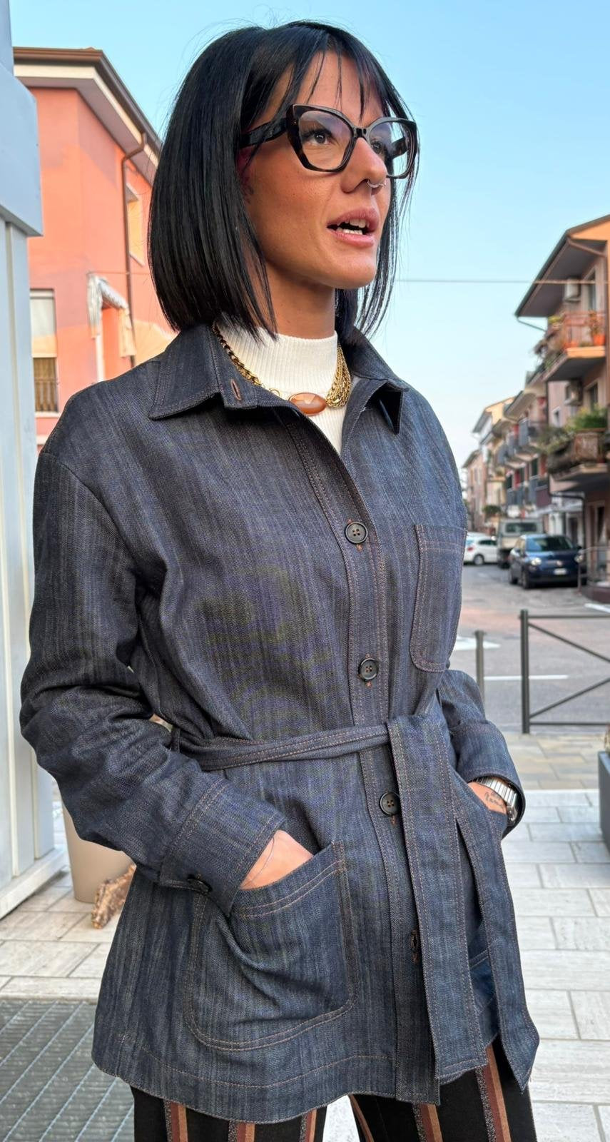Camicia in denim con cintura