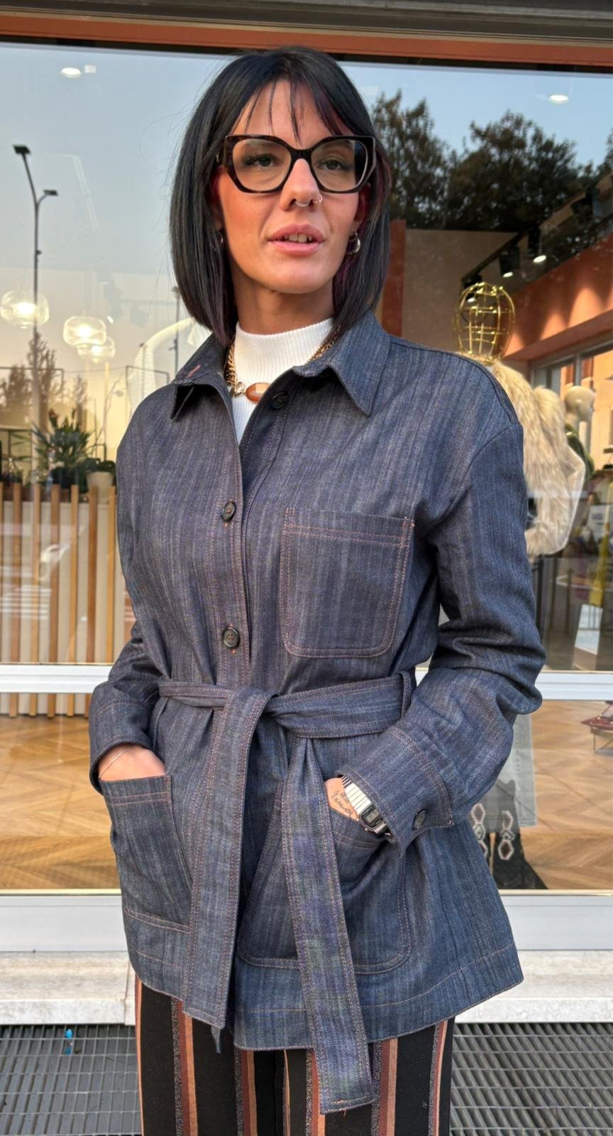 Camicia in denim con cintura
