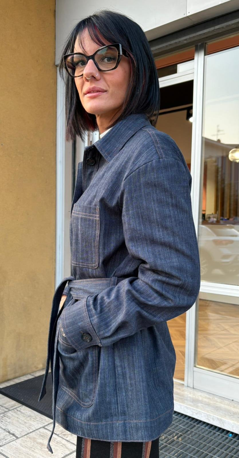 Camicia in denim con cintura