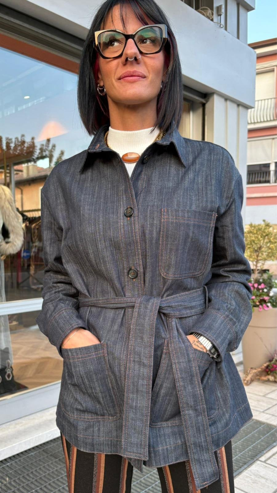 Camicia in denim con cintura