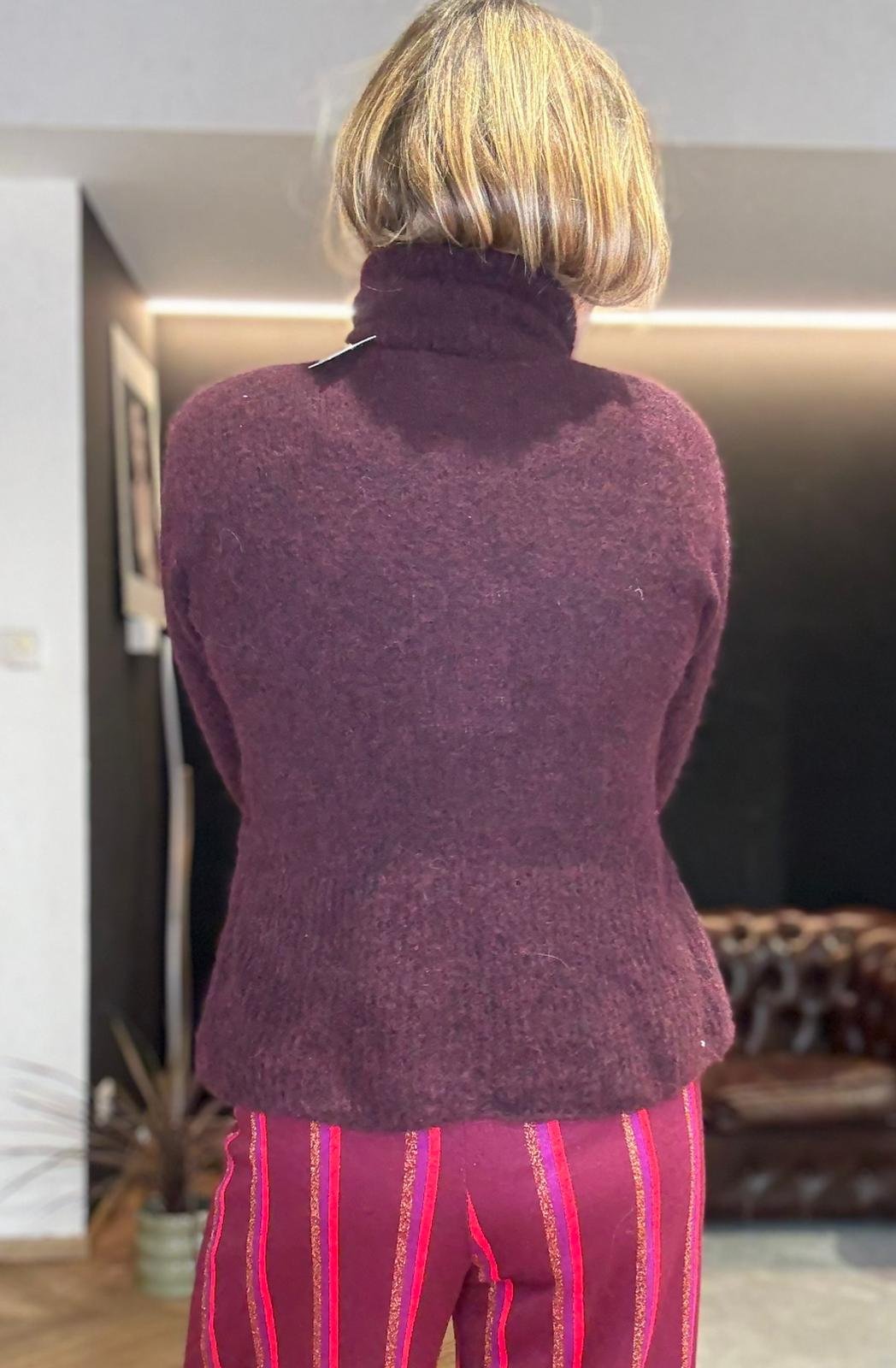Maglione in Baby Alpaca – Collo Alto, Manica Ampia