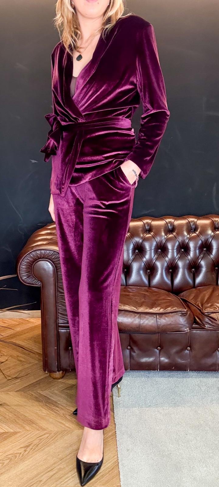 Pantalone in velluto porpora gamba dritta