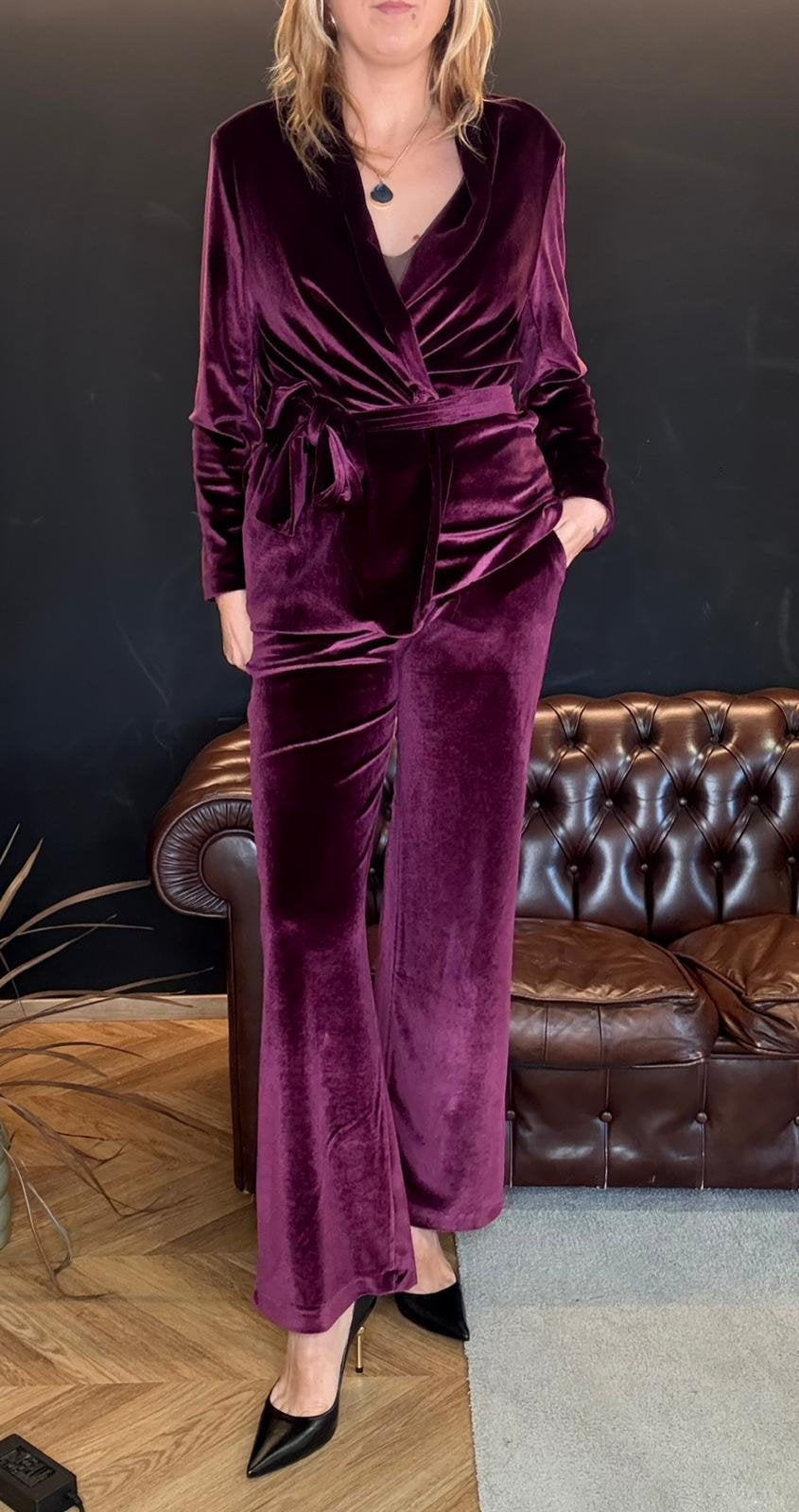 Pantalone in velluto porpora gamba dritta