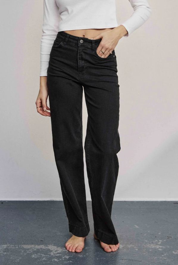 Nuparis Jeans Lunghi Neri (Numph)