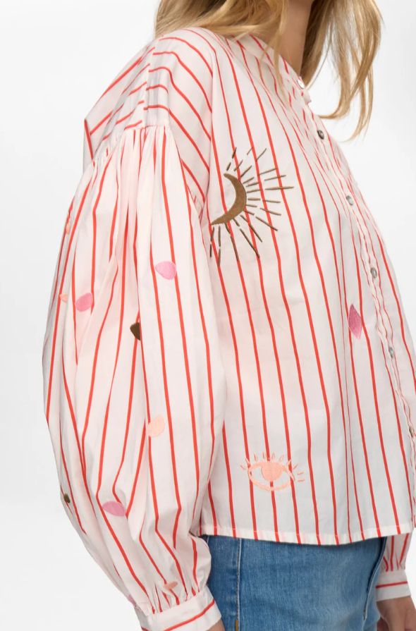 Camicia a righe con ricami