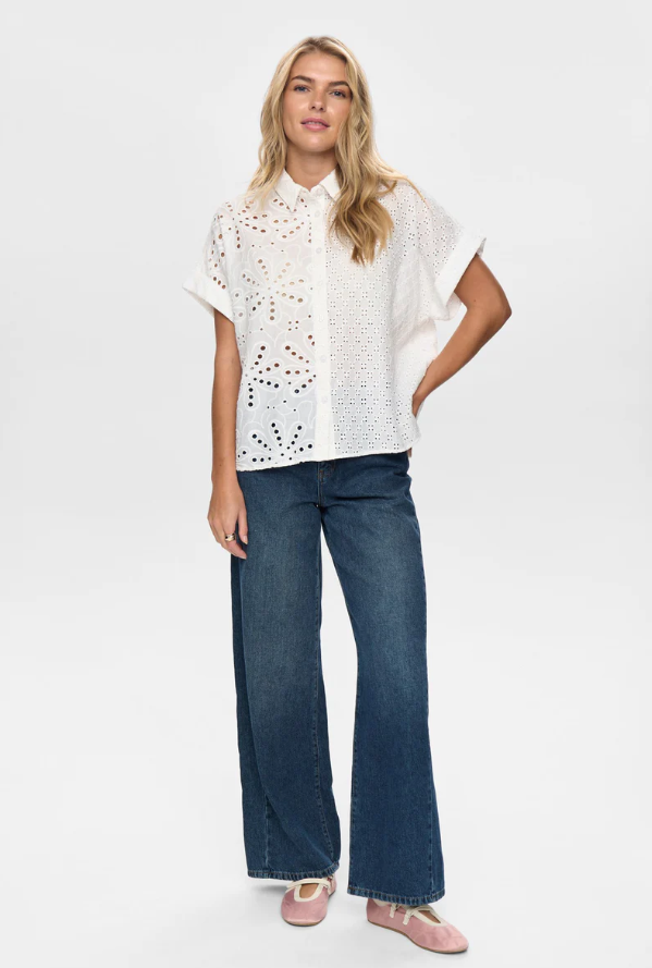 Camicia smanicata in cotone ricamato – bianco luminoso