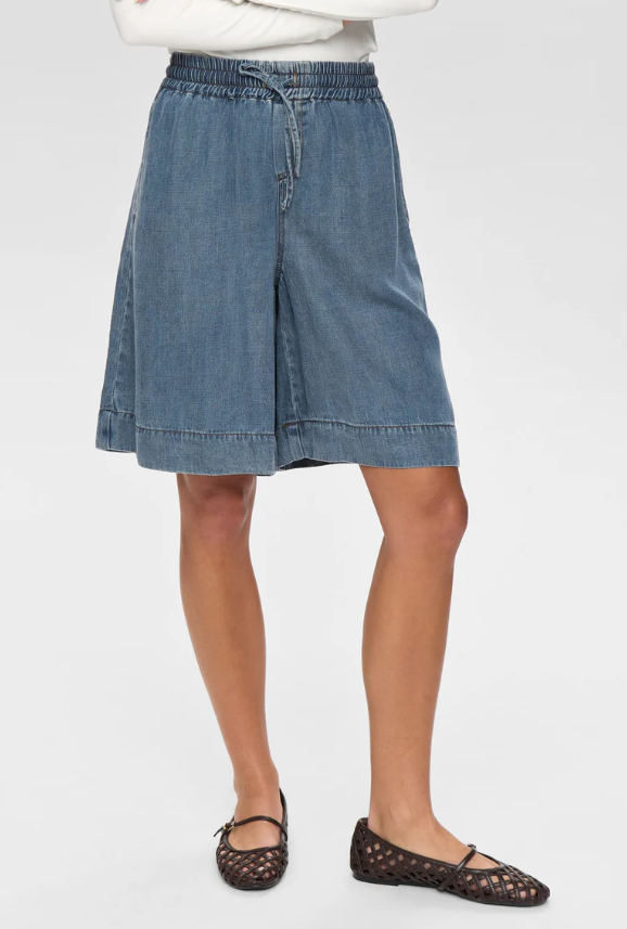 Shorts Nuelleda in denim leggero con elastico in vita