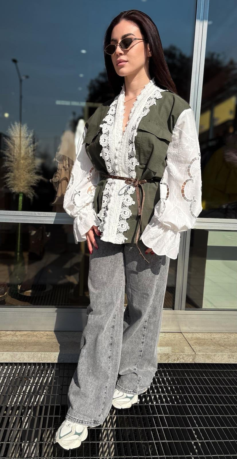 Military Jacket con Pizzo e Maniche in Sangallo