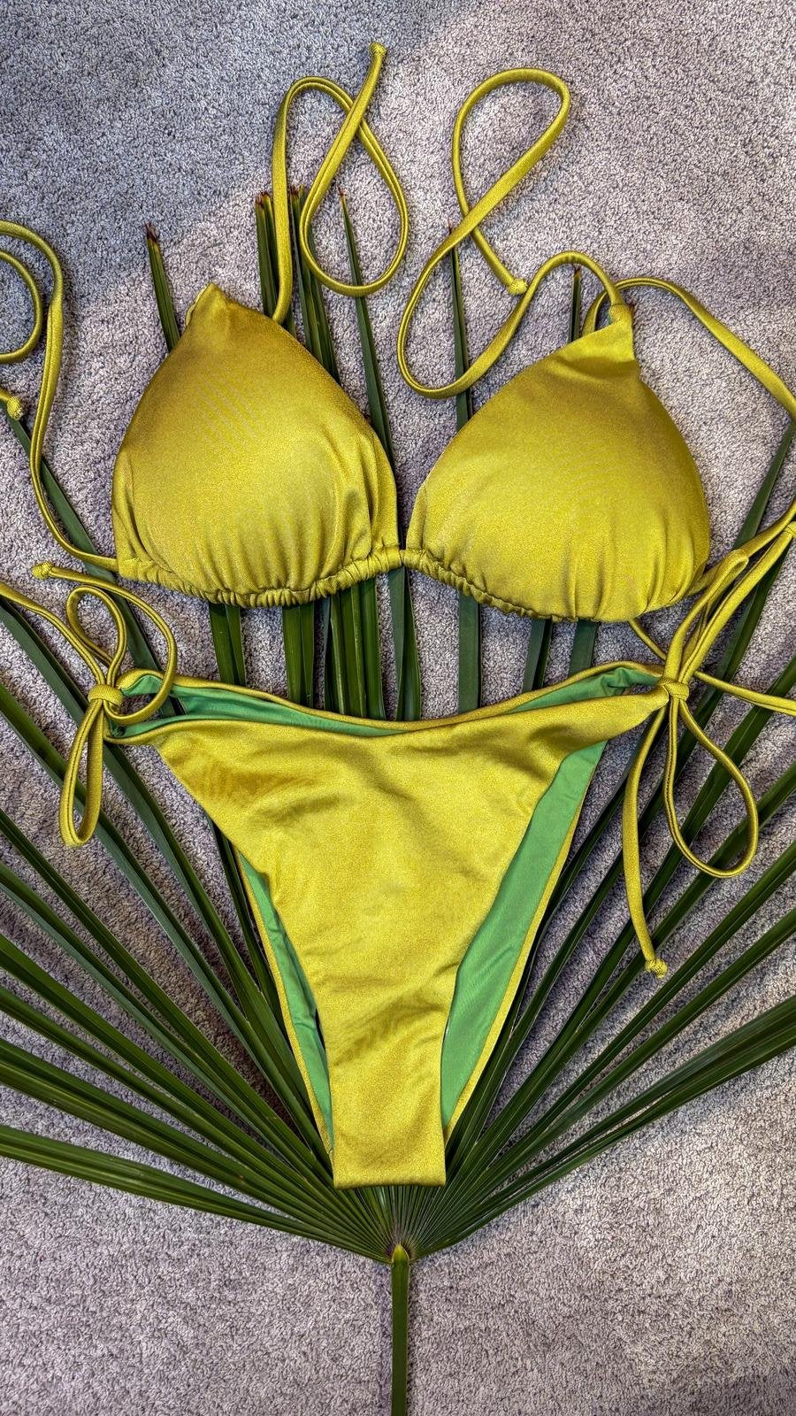 Bikini triangolo verde lime in lycra lucida