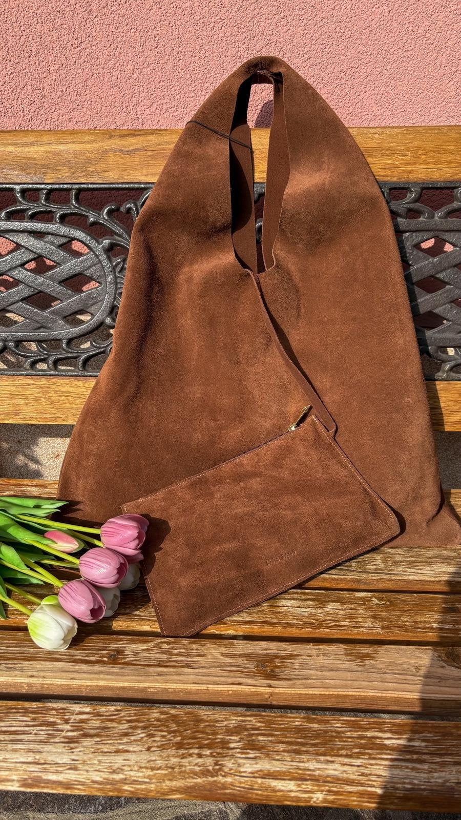 Borsa Hobo Morbida in Suede Chocolate con Pochette