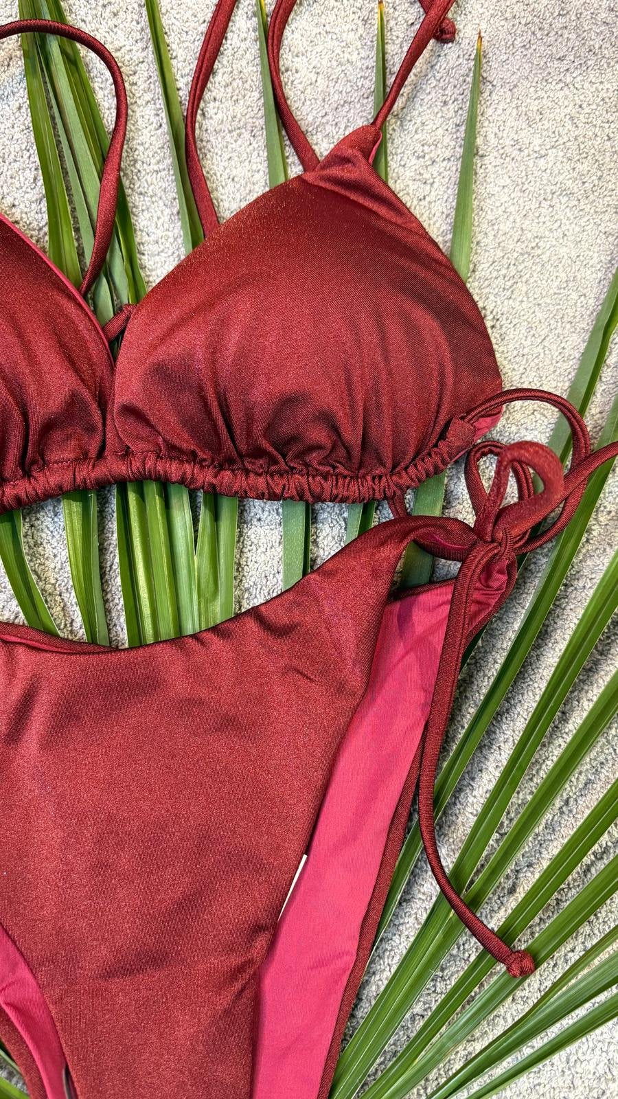 Bikini triangolo vino lucido Kate
